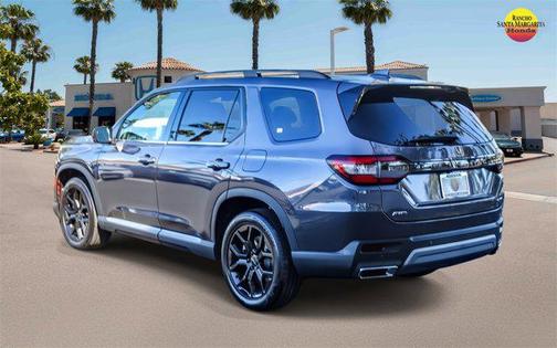 2025 Honda Pilot Touring 8-Passenger