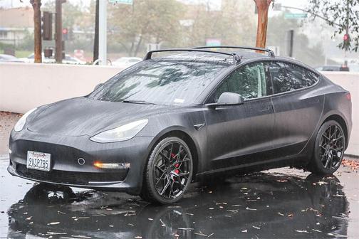 2023 Tesla Model 3 Performance