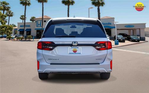 Platinum White Pearl 2026 Honda Odyssey Sport-L