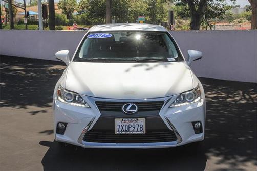 2017 Lexus CT 200h Base