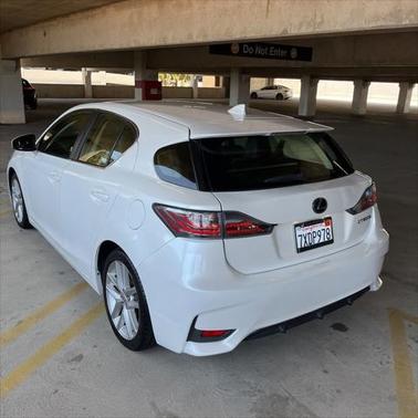 2017 Lexus CT 200h Base