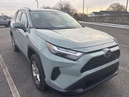 2022 Toyota RAV4 XLE