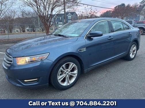 2018 Ford Taurus SEL