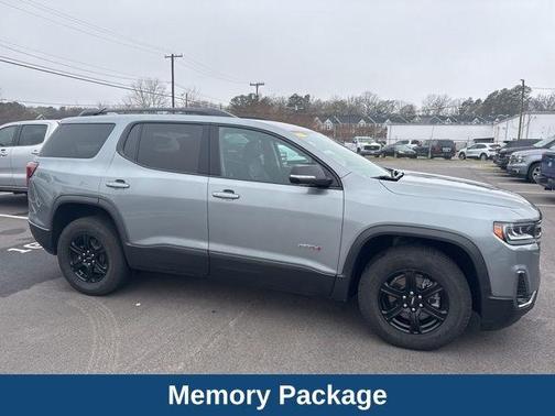 2023 GMC Acadia AT4