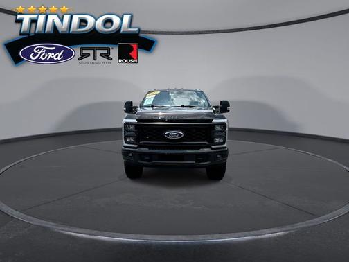 2024 Ford F-350 LARIAT SUPER DUTY