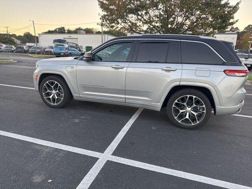 2023 Jeep Grand Cherokee 4xe Summit