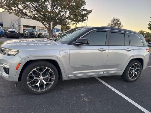 2023 Jeep Grand Cherokee 4xe Summit