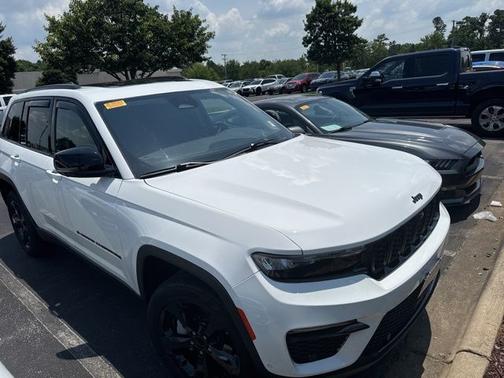 2023 Jeep Grand Cherokee LIMITED