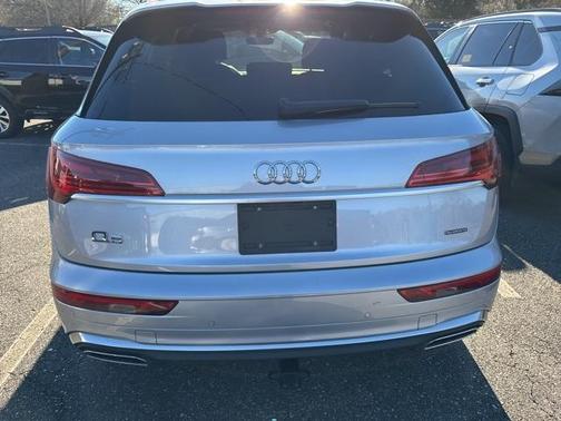 2023 Audi Q5 45 S line quattro Premium