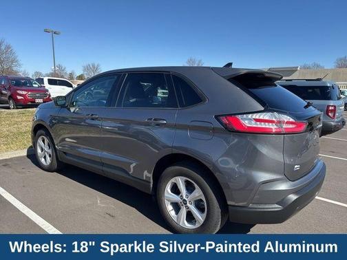 2022 Ford Edge SE