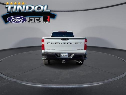 2024 Chevrolet Silverado 2500 Custom