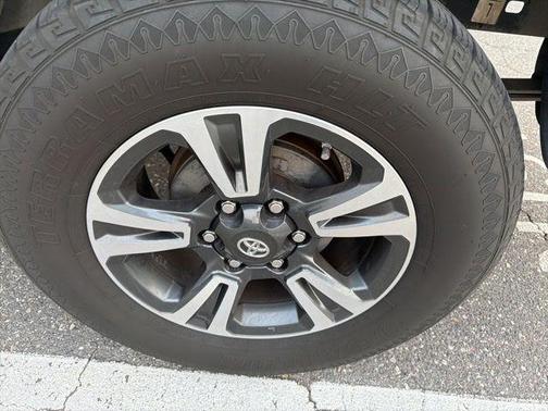 2016 Toyota Tacoma SR5