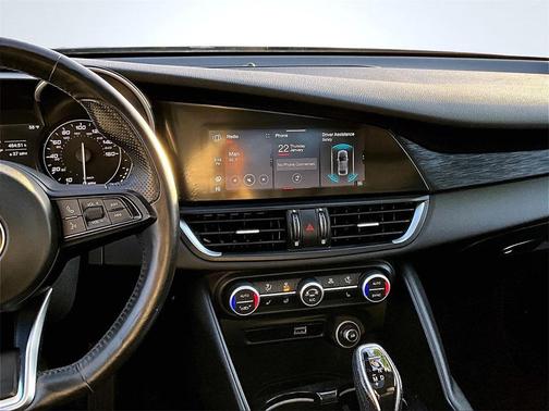 2020 Alfa Romeo Giulia Sport