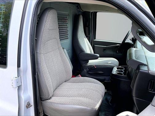 Summit White 2017 GMC Savana 2500 Work Van