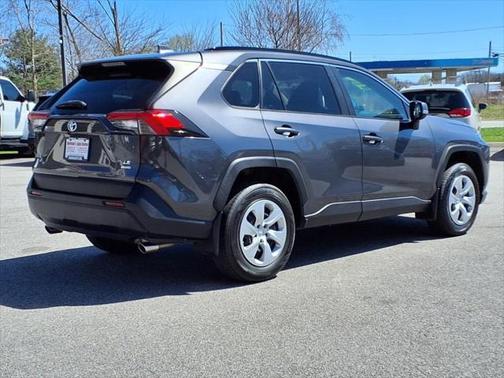 2020 Toyota RAV4 LE