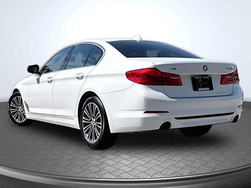 Alpine White 2019 BMW 530 xDrive