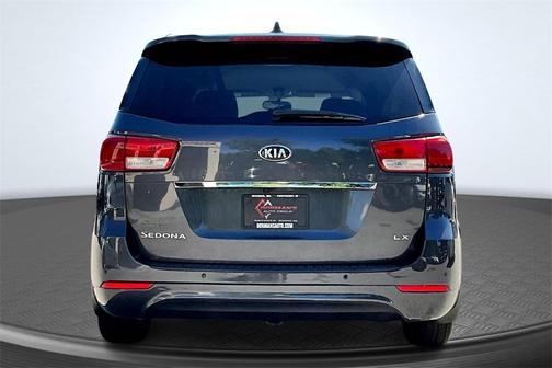 2016 Kia Sedona LX