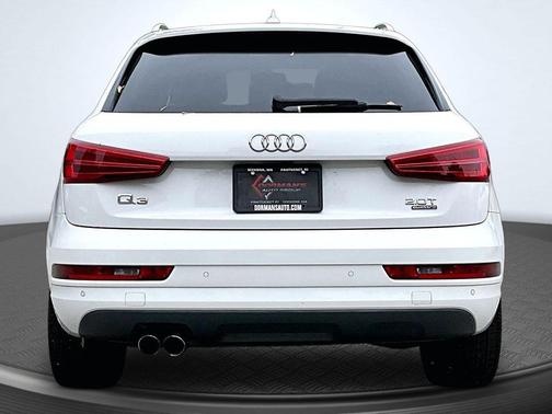 White 2017 Audi Q3 2.0T Premium Plus