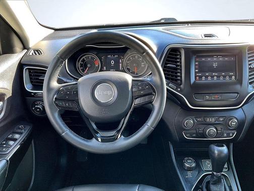 2020 Jeep Cherokee Altitude