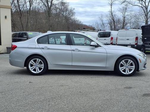 2018 BMW 330 xDrive
