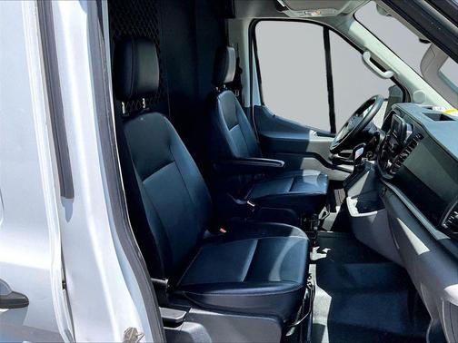 Oxford White 2020 Ford Transit-250 Base