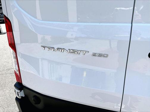 Oxford White 2020 Ford Transit-250 Base