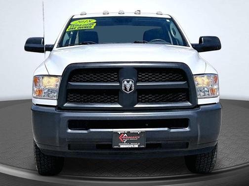 Bright White Clearcoat 2018 RAM 2500 Tradesman Regular Cab 4x4 8' Box