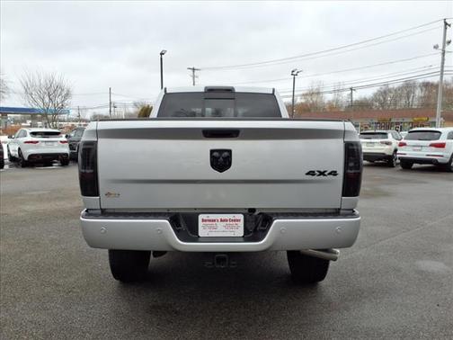 2017 RAM 2500 Big Horn Crew Cab 4x4 6'4' Box