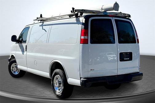 2020 Chevrolet Express 2500 RWD 2500 Regular Wheelbase WT