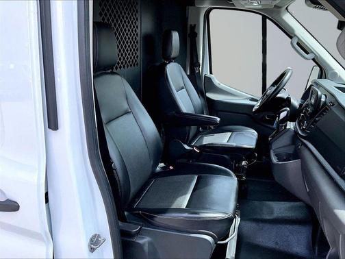 Oxford White 2020 Ford Transit-250 Base