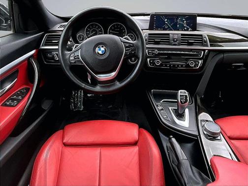 Black Sapphire Metallic 2018 BMW 330 Gran Turismo xDrive