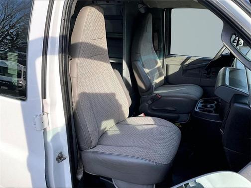 2017 GMC Savana 2500 Work Van