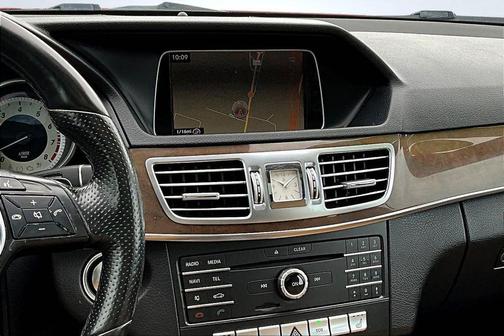 2016 Mercedes-Benz E-Class 4MATIC