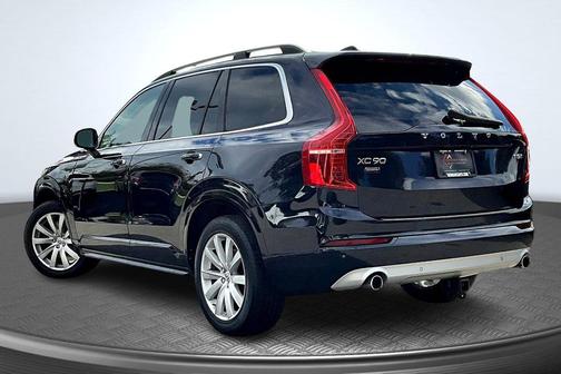 2019 Volvo XC90 T5 Momentum