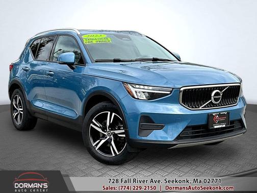 Blue 2023 Volvo XC40 B5 Core