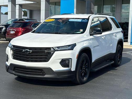 2022 Chevrolet Traverse LS
