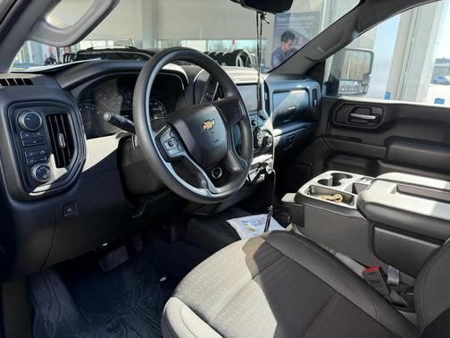 2024 Chevrolet Silverado 2500 Custom