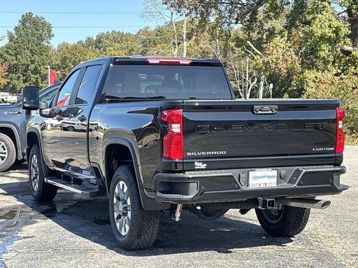 2026 Chevrolet Silverado 2500 Custom