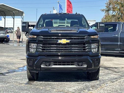 2026 Chevrolet Silverado 2500 Custom