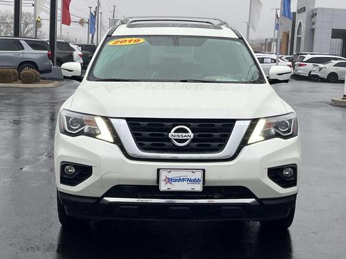 2019 Nissan Pathfinder Platinum