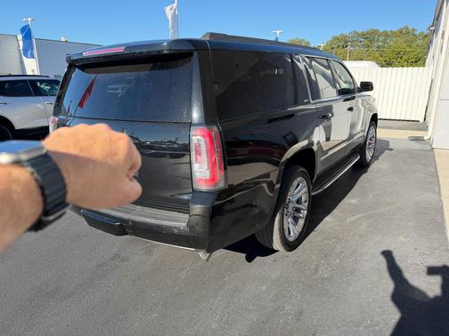 2019 GMC Yukon XL SLT