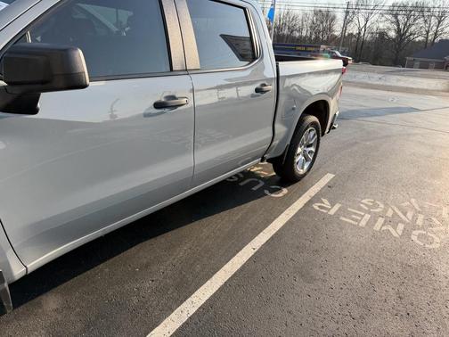 2024 Chevrolet Silverado 1500 Custom