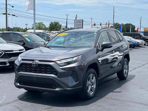 2022 Toyota RAV4 XLE