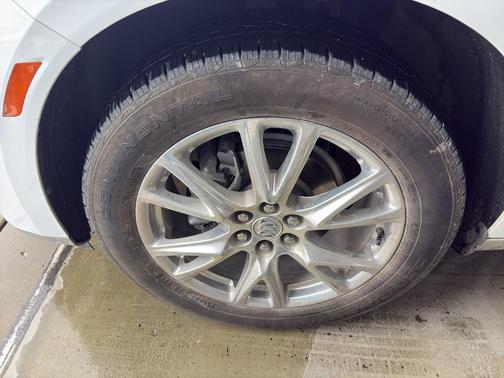 2024 Buick Enclave Essence FWD