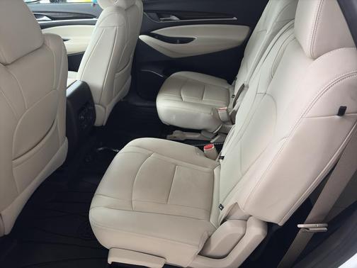 2024 Buick Enclave Essence FWD