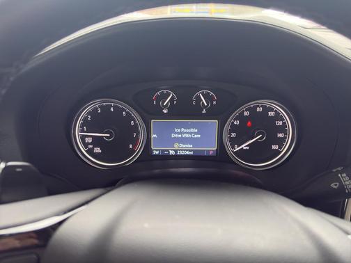 2024 Buick Enclave Essence FWD