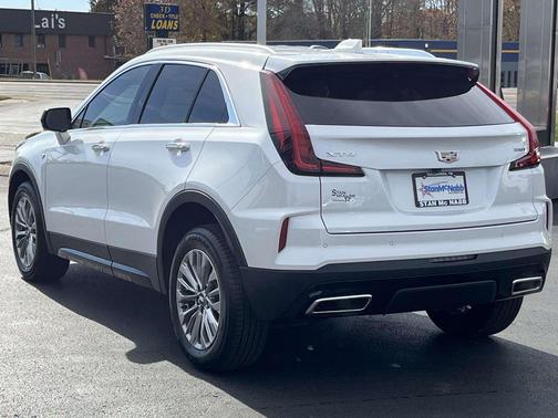 2024 Cadillac XT4 Premium Luxury