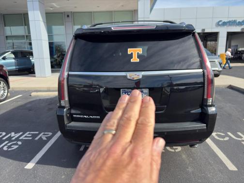 2019 Cadillac Escalade Luxury