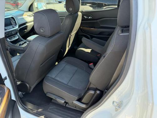 2020 GMC Acadia FWD SLE