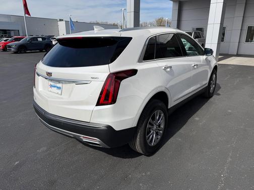 2023 Cadillac XT5 Premium Luxury